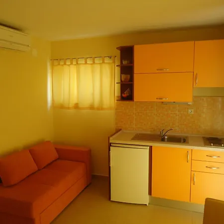 Villa Grgo Apartments Tučepi Extérieur photo