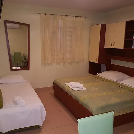 Villa Grgo Apartments Tučepi Extérieur photo